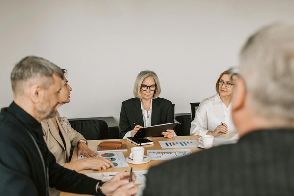 Stratégies Inventives pour Naviguer les Conflits de Valeurs au Sein des Équipes Multiculturelles